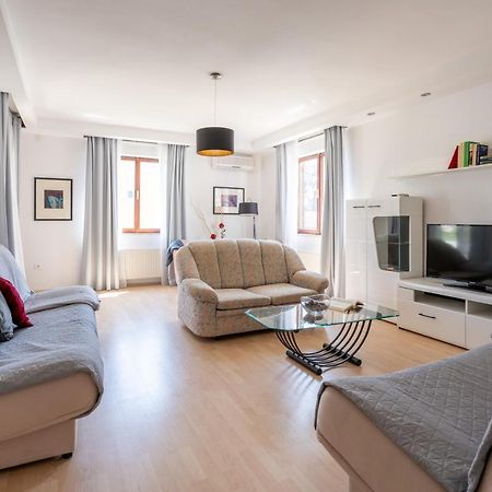 Apartmani&Soba Mimi Rovigno Esterno foto