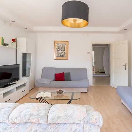 Apartmani&Soba Mimi Rovigno Esterno foto