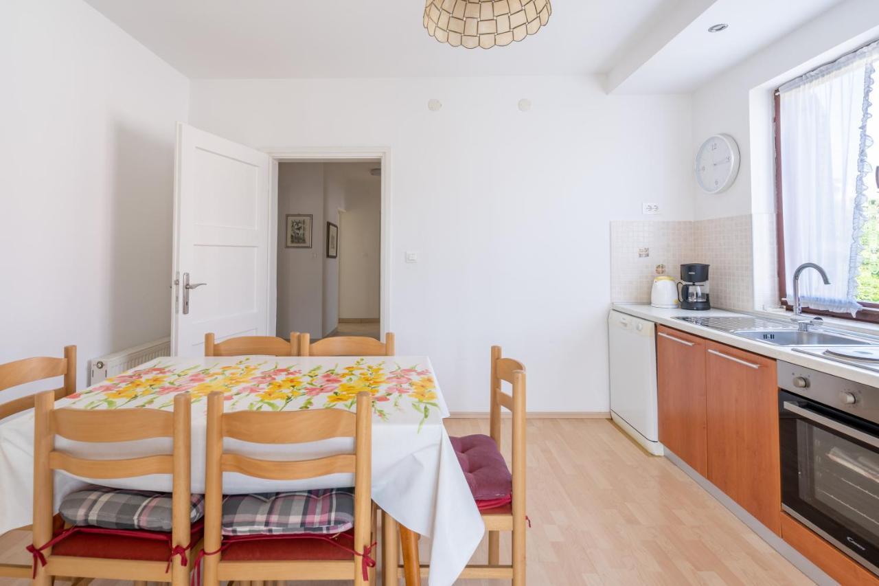 Apartmani&Soba Mimi Rovigno Esterno foto