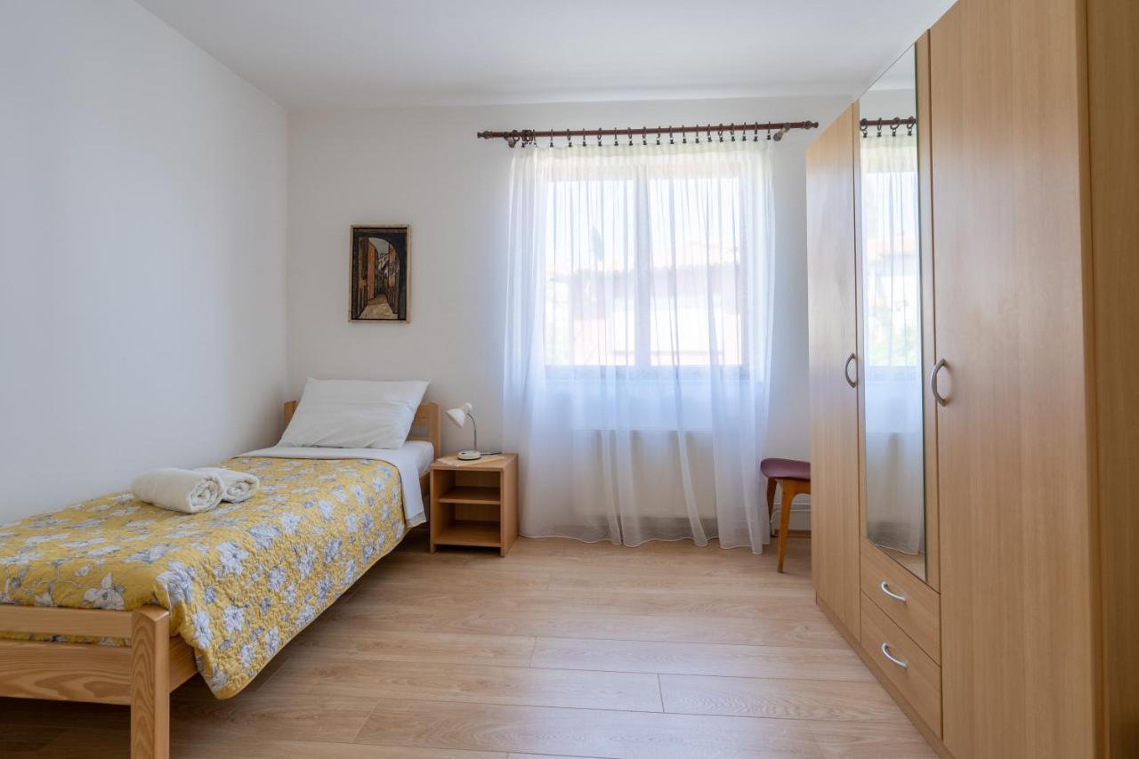 Apartmani&Soba Mimi Rovigno Esterno foto