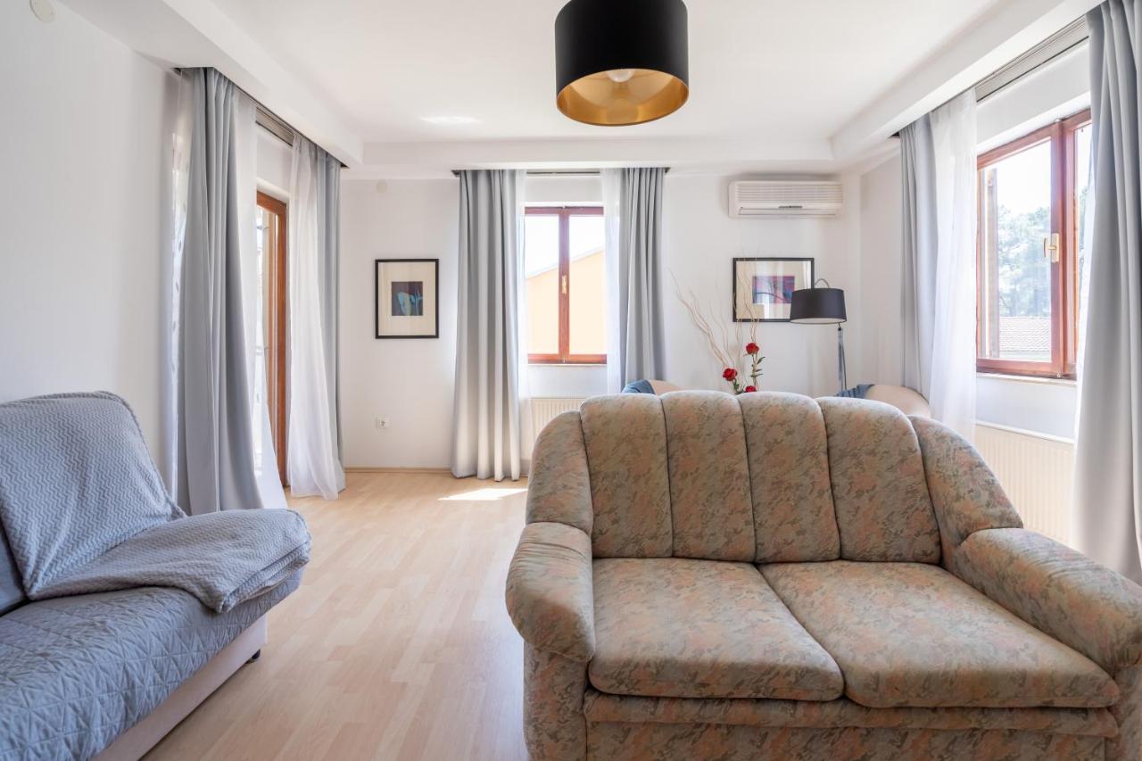 Apartmani&Soba Mimi Rovigno Esterno foto