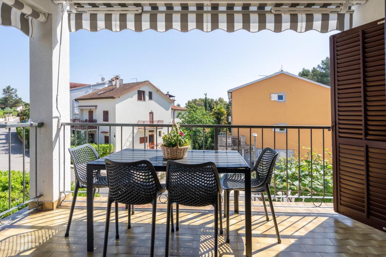 Apartmani&Soba Mimi Rovigno Esterno foto