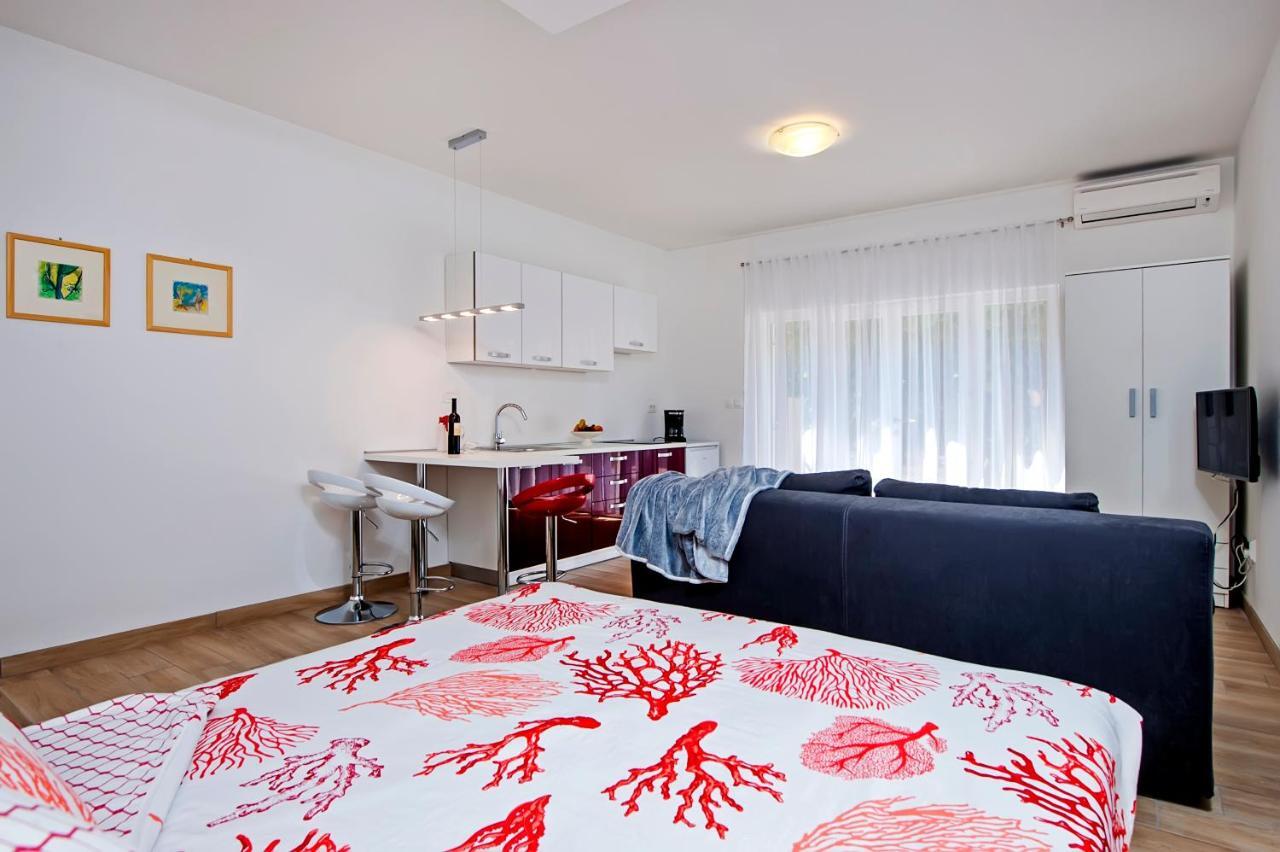 Apartmani&Soba Mimi Rovigno Esterno foto