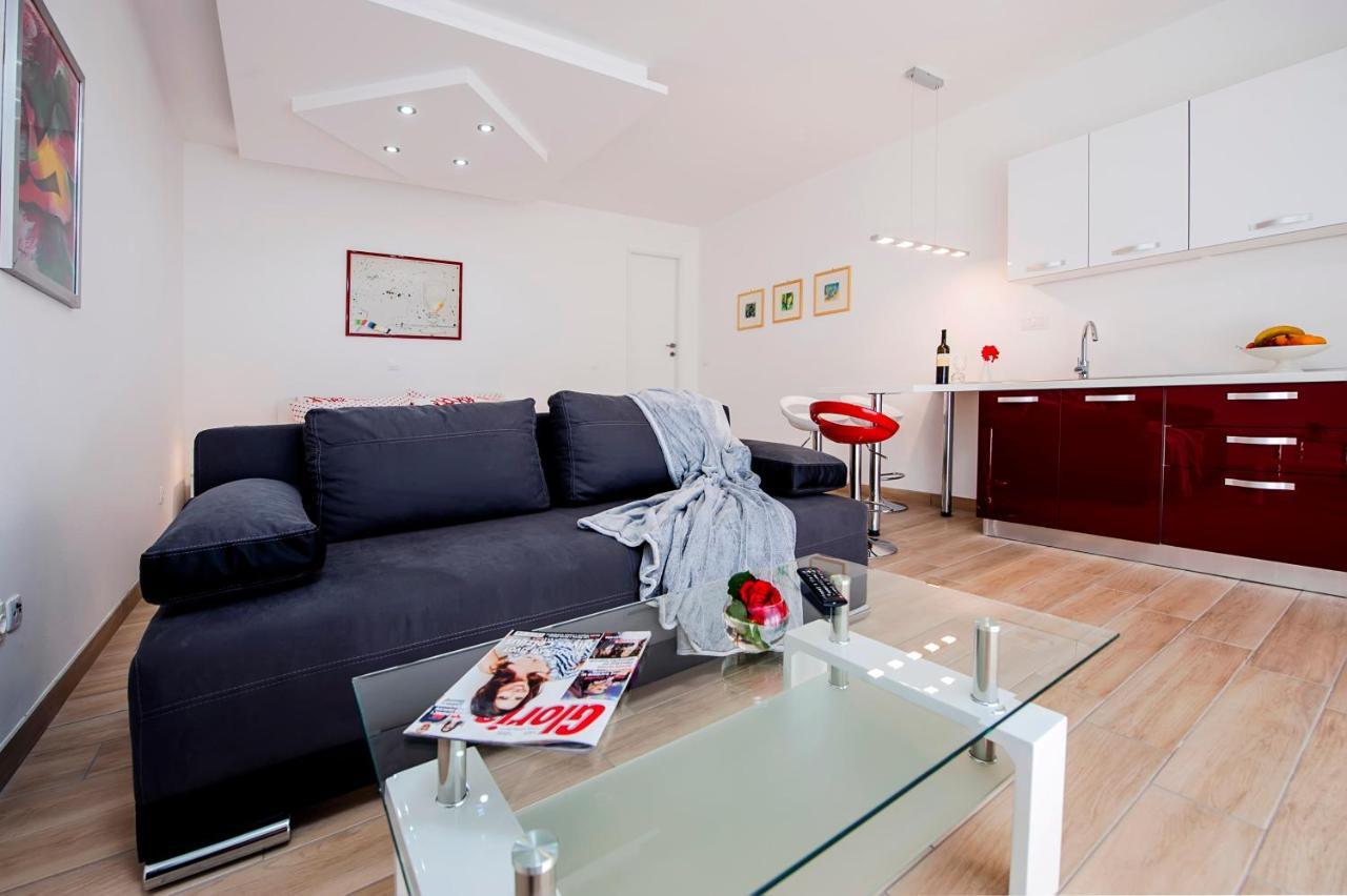Apartmani&Soba Mimi Rovigno Esterno foto
