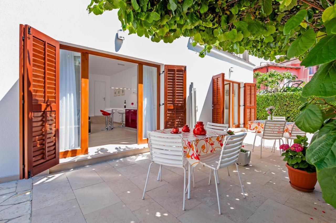 Apartmani&Soba Mimi Rovigno Esterno foto