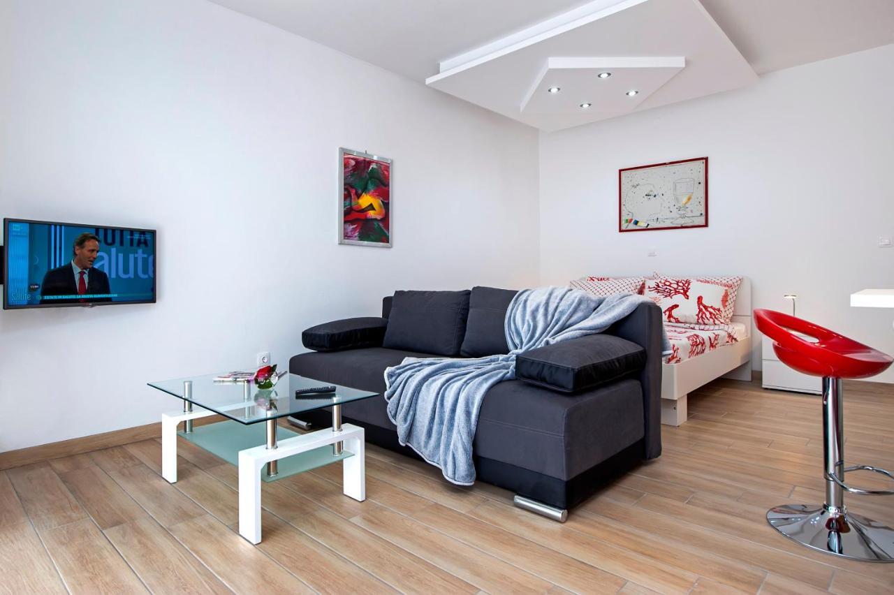 Apartmani&Soba Mimi Rovigno Esterno foto