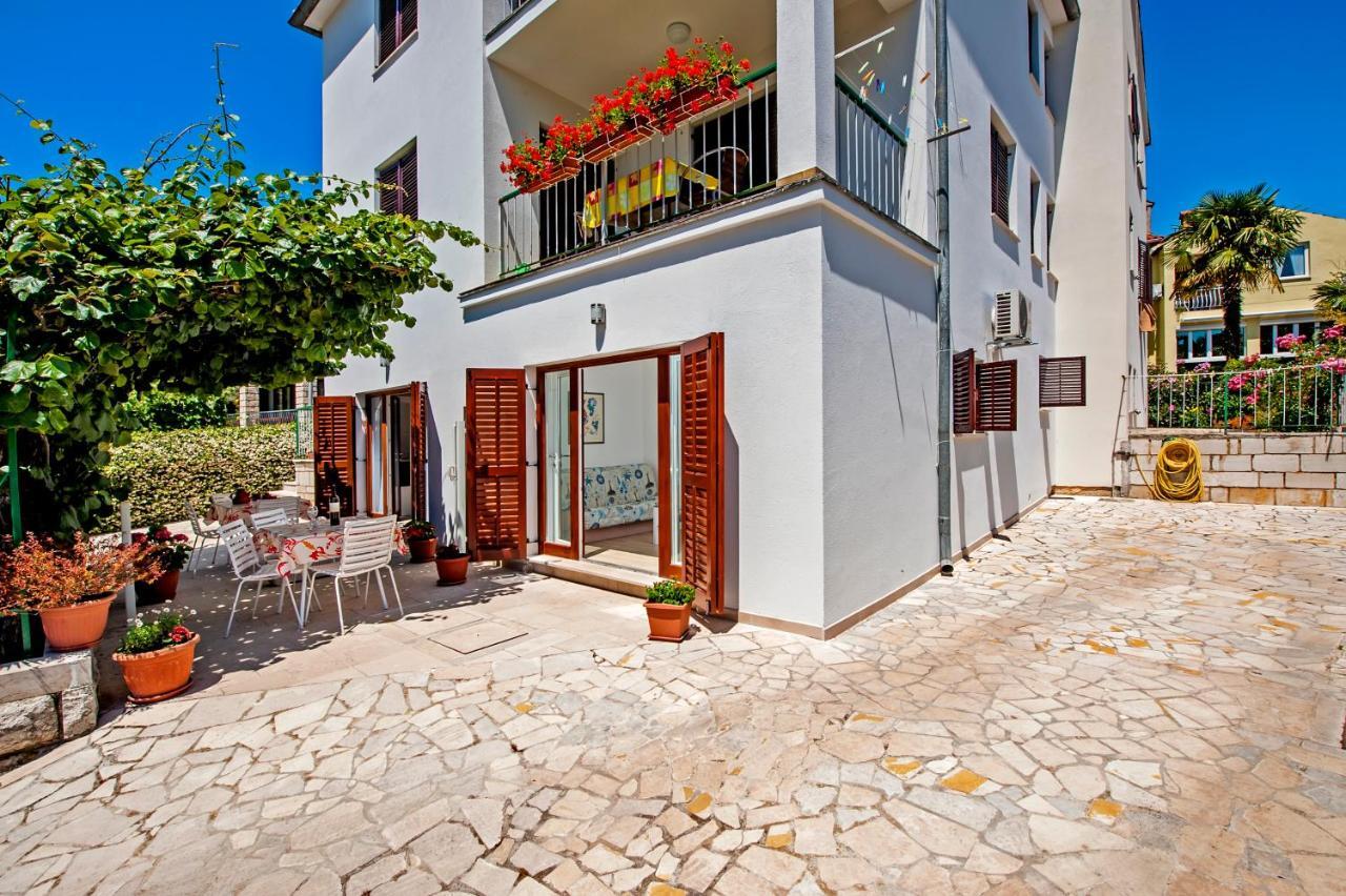 Apartmani&Soba Mimi Rovigno Esterno foto