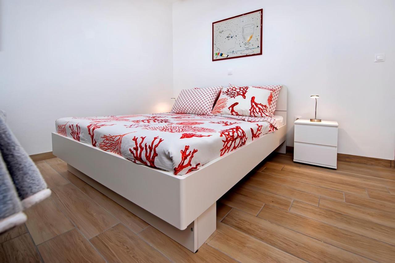 Apartmani&Soba Mimi Rovigno Esterno foto