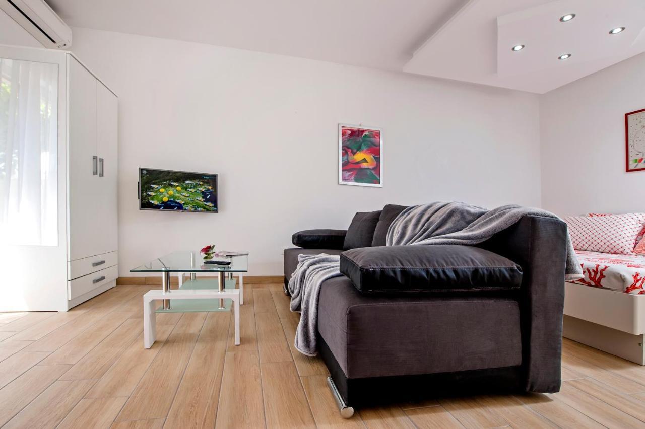 Apartmani&Soba Mimi Rovigno Esterno foto