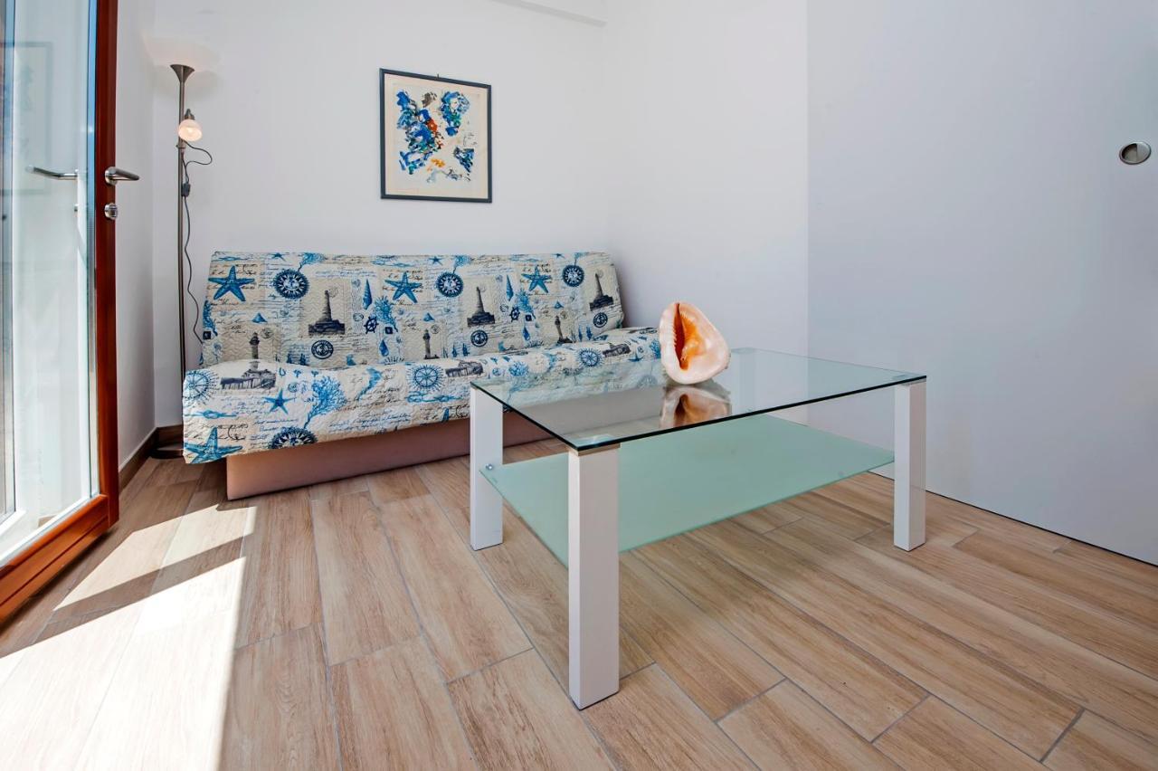 Apartmani&Soba Mimi Rovigno Esterno foto